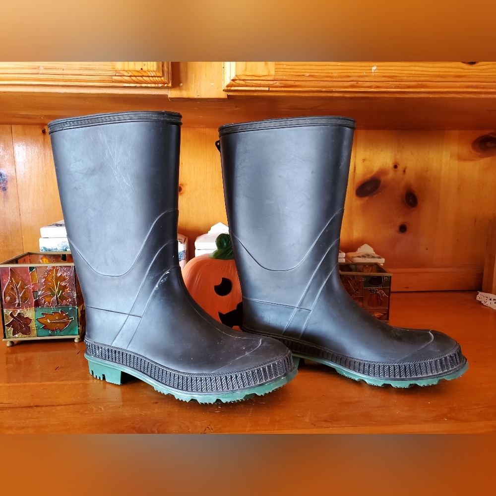 Kids Rubber Rain Boots Made In Canada 🇨🇦